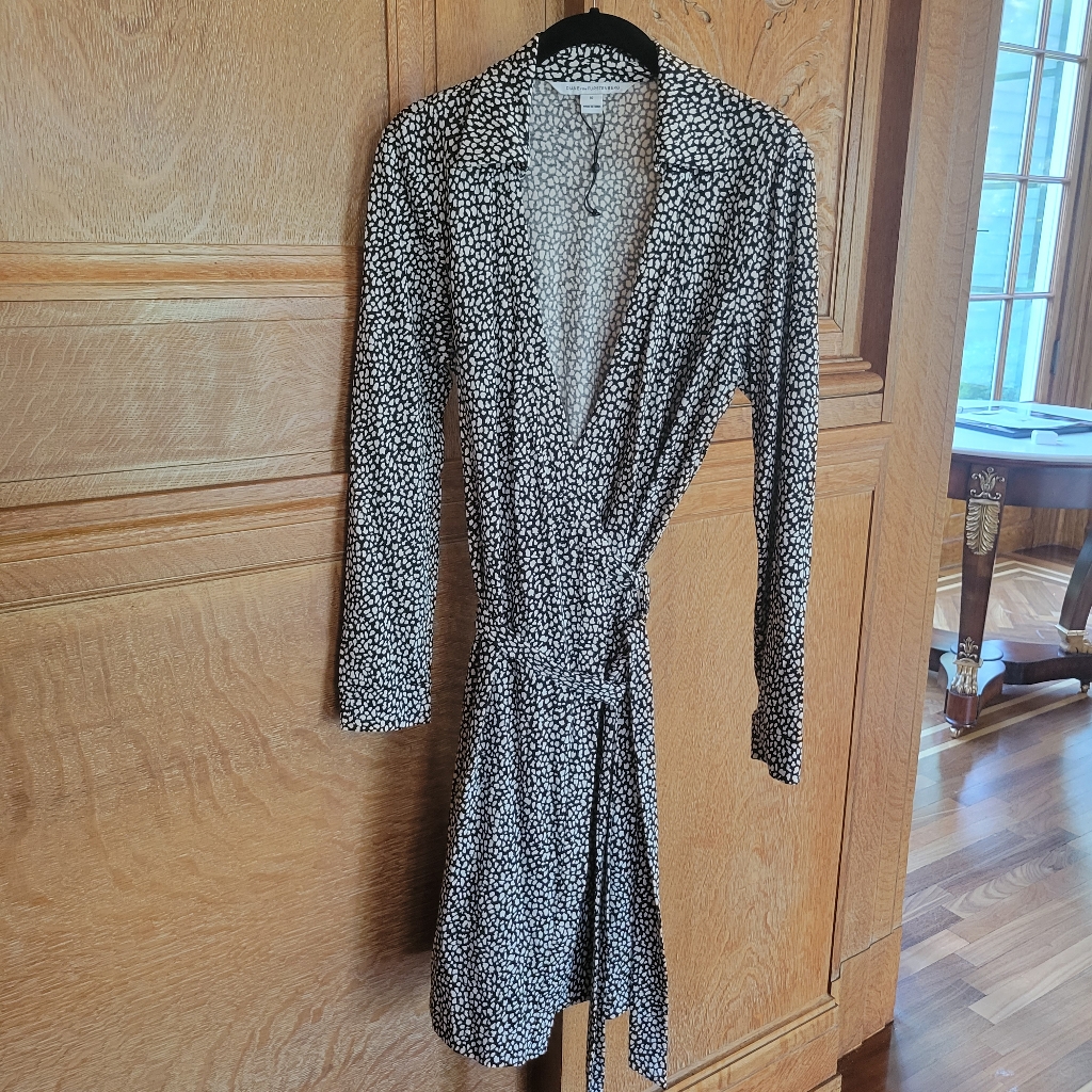 Diane Vonfurstenberg Womens Black And White Jersey Knit Wrap Dress Size 10